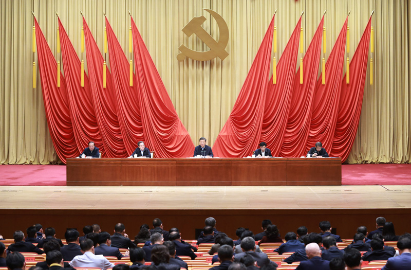10月10日,2020年秋季学期中央党校(国家行政学院)中青年干部培训班在中央党校开班。中共中央总书记、国家主席、中央军委主席习近平在开班式上发表太阳成集团tyc234cc讲话。